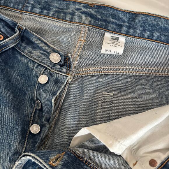 Vintage 90s Levis 501s Thrashed Med Wash Mens 34 x 30 Distressed Red Tab Jeans - Picture 3 of 13